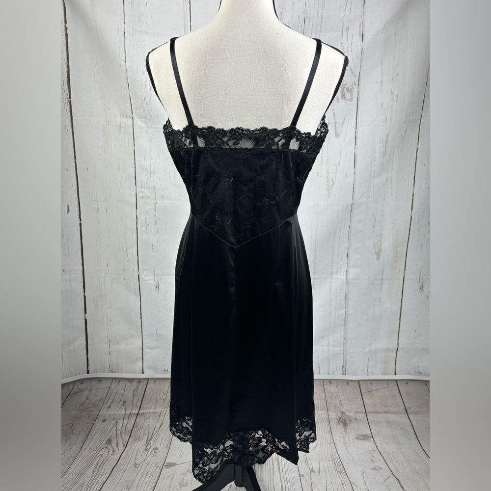 Vintage Vanity Fair Satin Lace Nightgown Slip Dress Black Size 36 - Picture 2 of 11